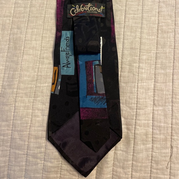 Pre-loved Vintage Men’s 100% Silk tie | Celebrations by Hallmark for Supera. - Picture 2 of 5